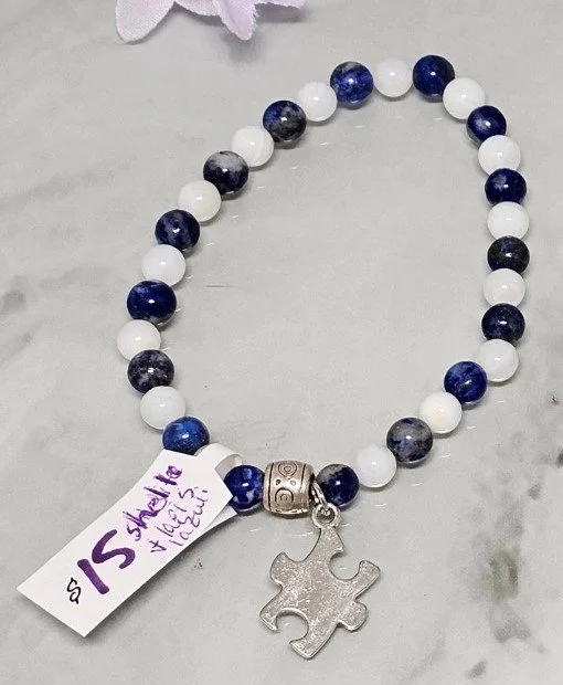 Lazuli ベース、チャーム2点まとめ Lapis Lazuli Prayer Bracelet with Stone Crosses
